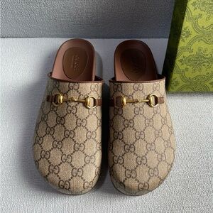 Women Horsebit loafer/clogs